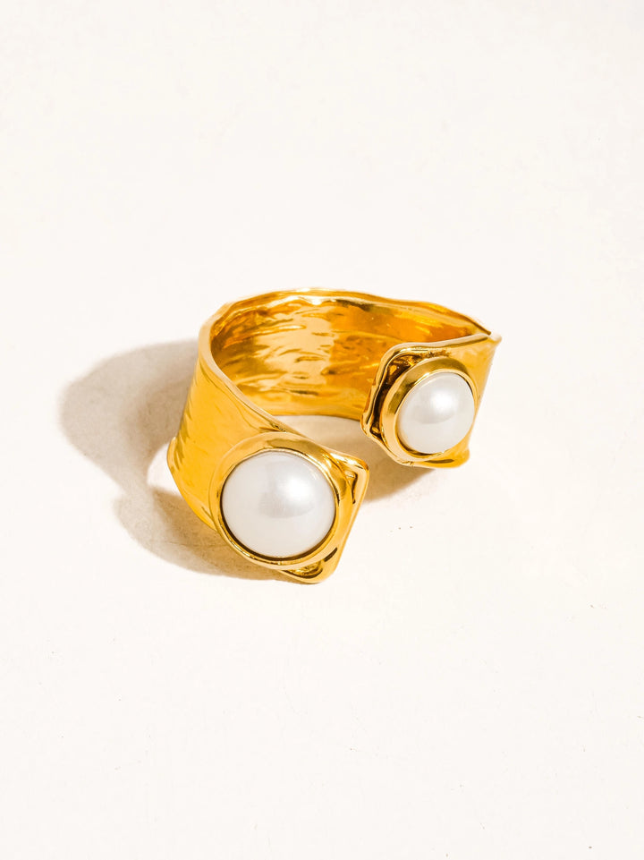Valora Abstract Ring