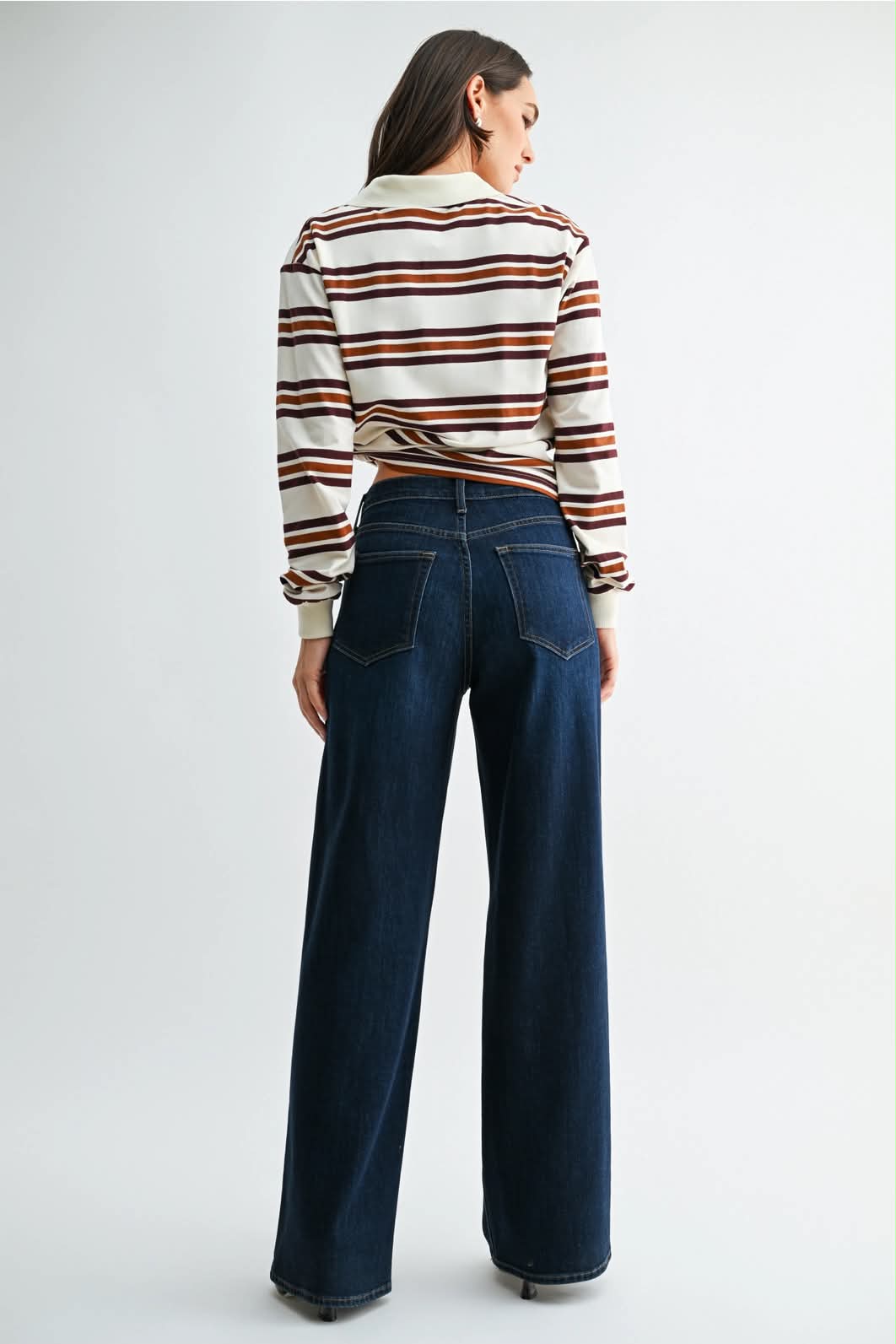 The Relaxed Wide Leg