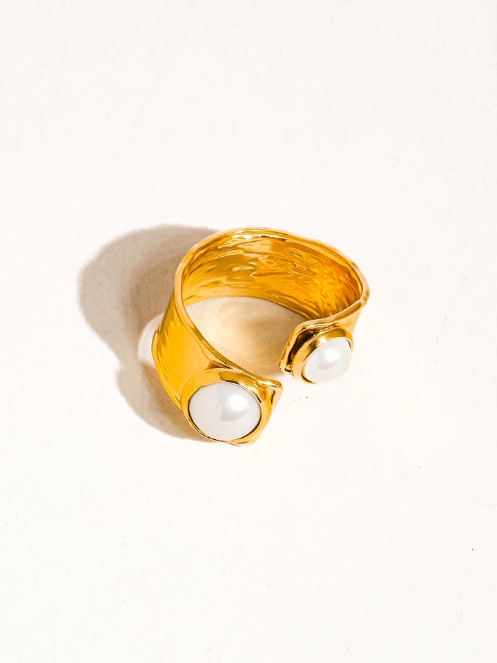 Valora Abstract Ring