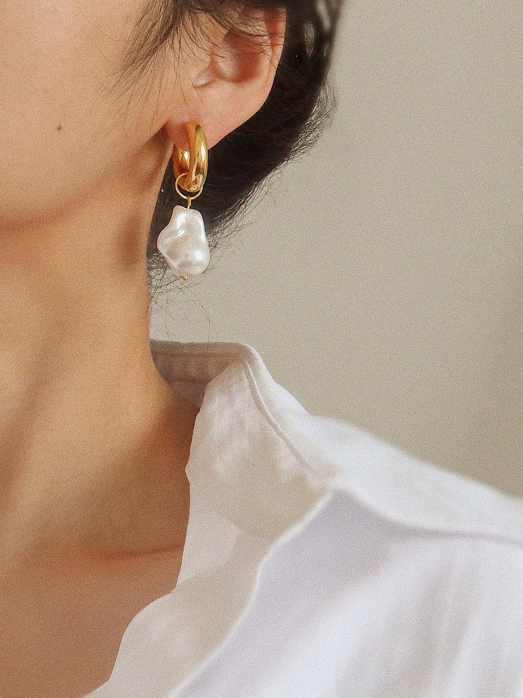 Serena Pearl Earrings