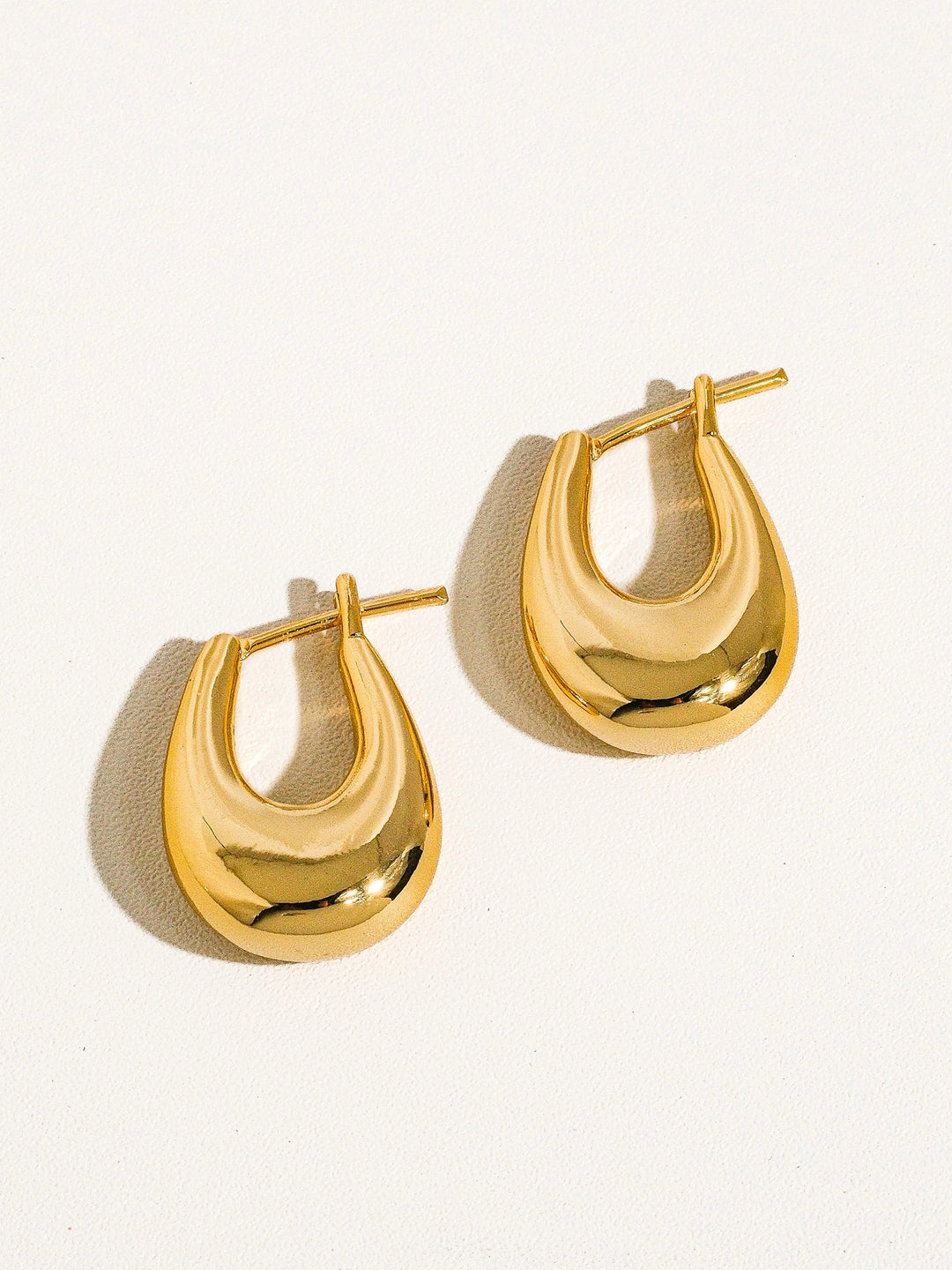 Quinn Hoop Earrings