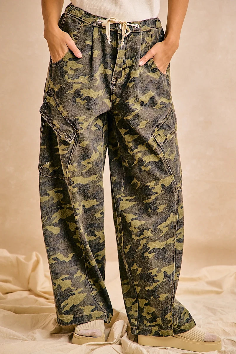 Camouflage Baggy Barrel Pants